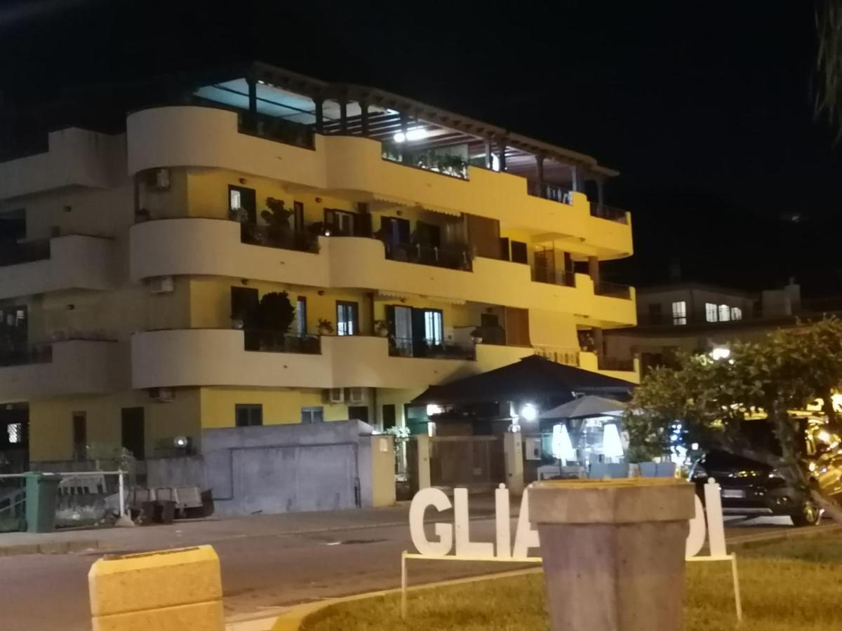 "Appartamento Del Mare Gliaca" Con Vista Isole Eolie,Ampia Terrazza,Wifi E Parcheggio Privato Gratuito 피라이노 외부 사진