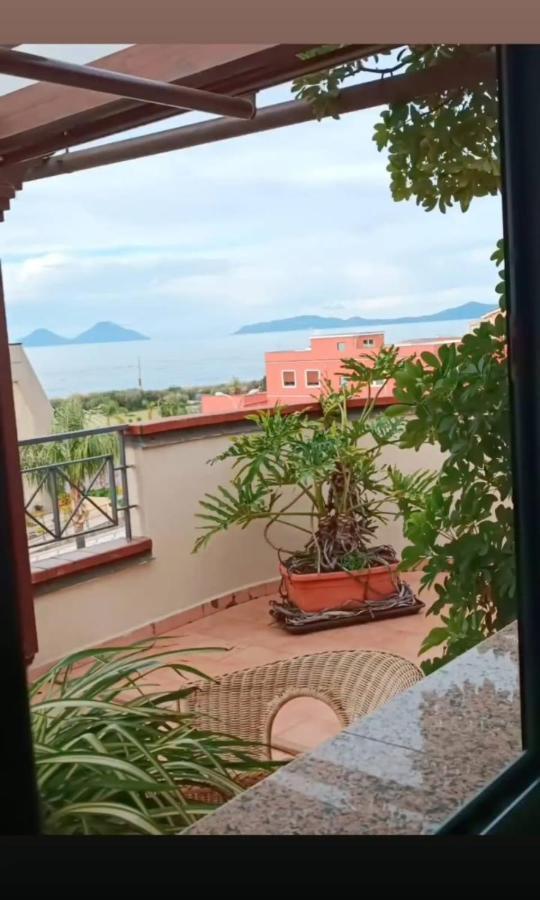 "Appartamento Del Mare Gliaca" Con Vista Isole Eolie,Ampia Terrazza,Wifi E Parcheggio Privato Gratuito 피라이노 외부 사진