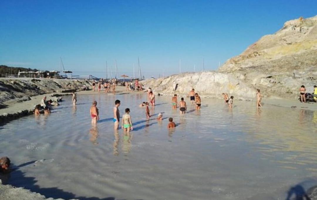 "Appartamento Del Mare Gliaca" Con Vista Isole Eolie,Ampia Terrazza,Wifi E Parcheggio Privato Gratuito 피라이노 외부 사진