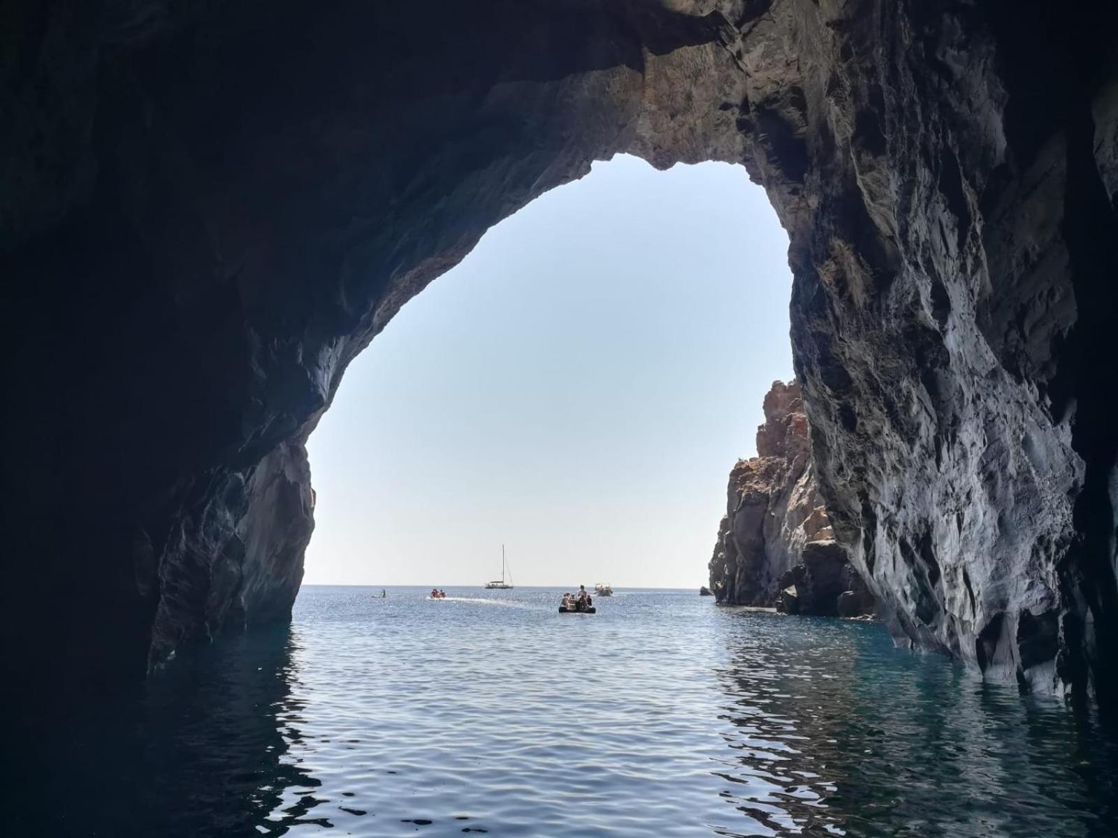 "Appartamento Del Mare Gliaca" Con Vista Isole Eolie,Ampia Terrazza,Wifi E Parcheggio Privato Gratuito 피라이노 외부 사진