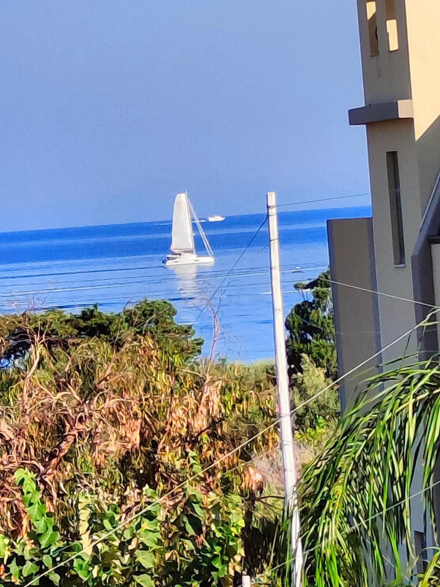 "Appartamento Del Mare Gliaca" Con Vista Isole Eolie,Ampia Terrazza,Wifi E Parcheggio Privato Gratuito 피라이노 외부 사진