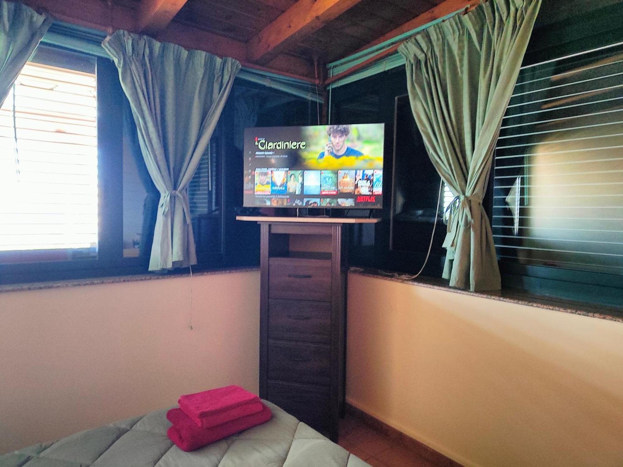 "Appartamento Del Mare Gliaca" Con Vista Isole Eolie,Ampia Terrazza,Wifi E Parcheggio Privato Gratuito 피라이노 외부 사진
