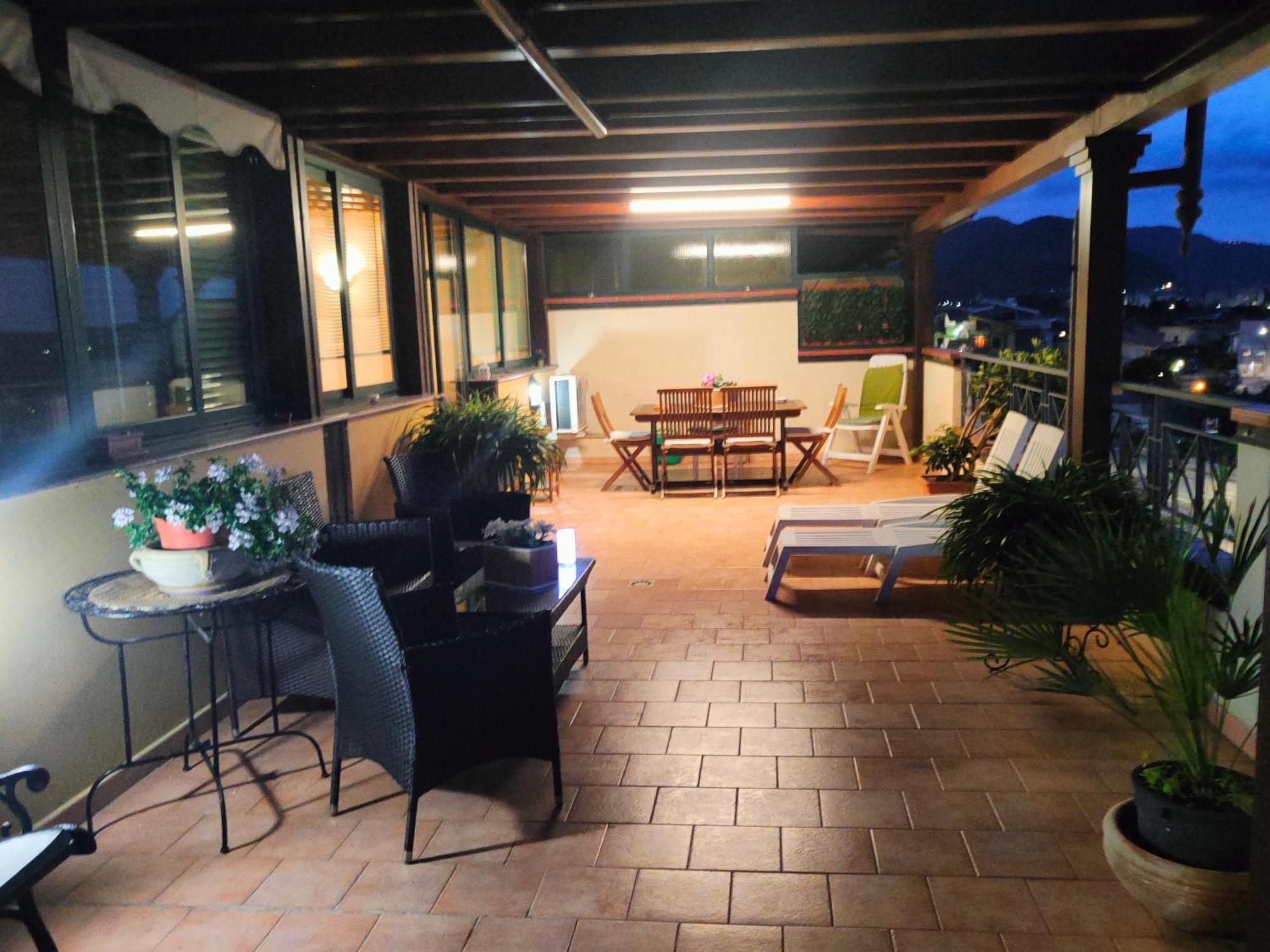 "Appartamento Del Mare Gliaca" Con Vista Isole Eolie,Ampia Terrazza,Wifi E Parcheggio Privato Gratuito 피라이노 외부 사진