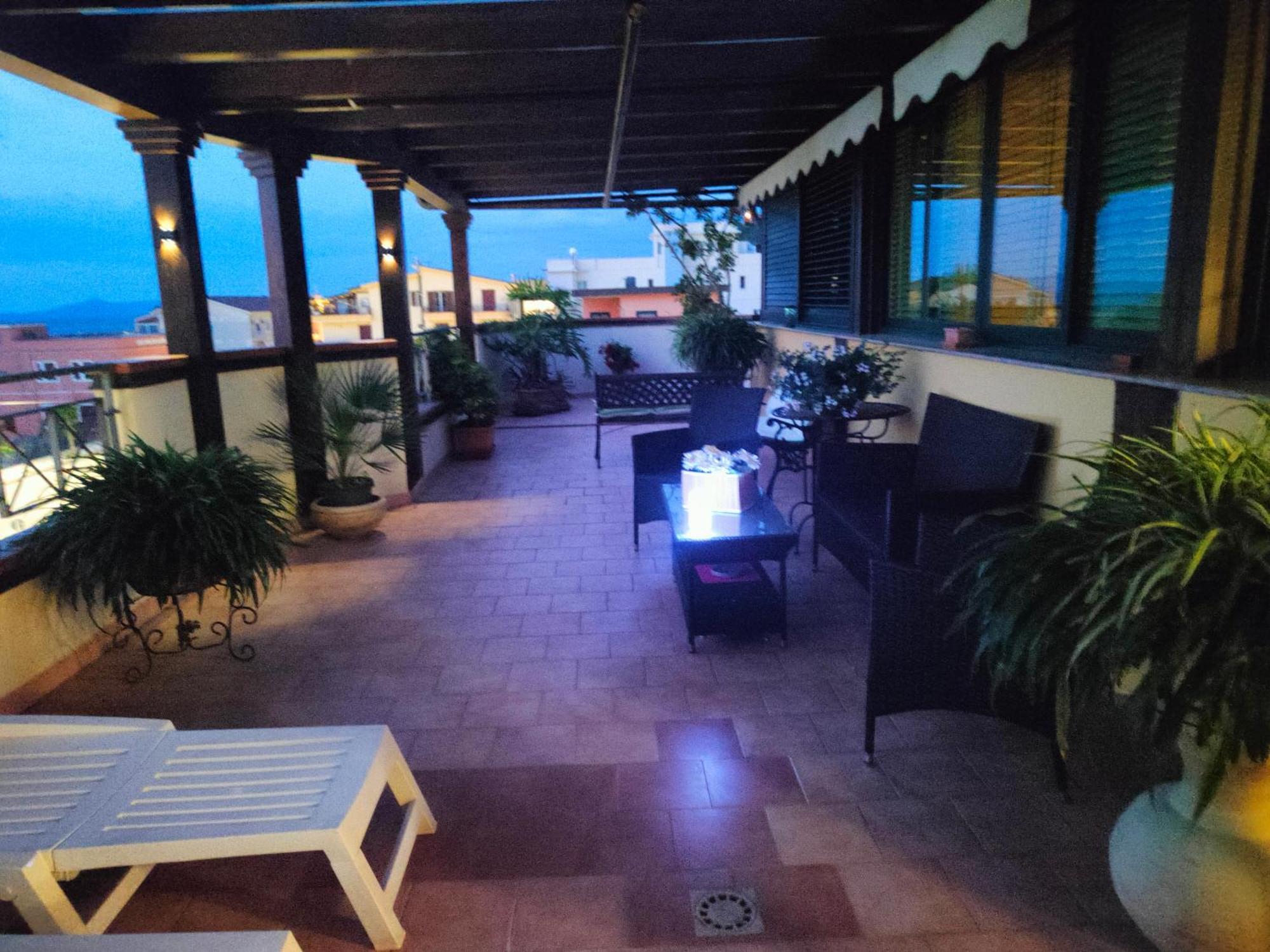 "Appartamento Del Mare Gliaca" Con Vista Isole Eolie,Ampia Terrazza,Wifi E Parcheggio Privato Gratuito 피라이노 외부 사진