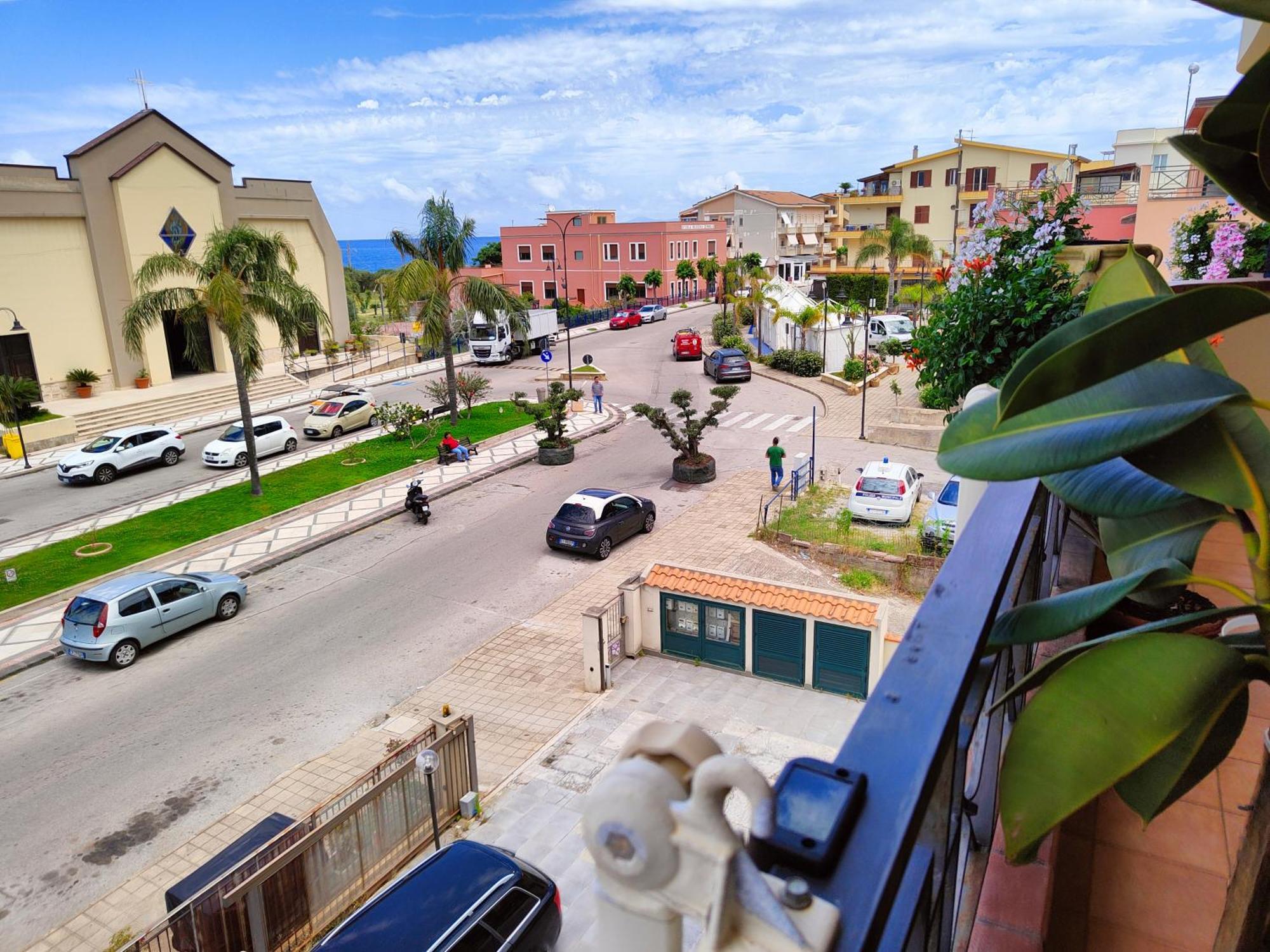"Appartamento Del Mare Gliaca" Con Vista Isole Eolie,Ampia Terrazza,Wifi E Parcheggio Privato Gratuito 피라이노 외부 사진